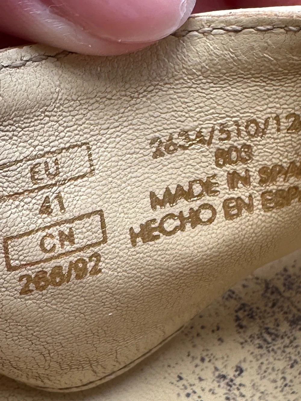 Zara - Cream Wide Strap Square-Toe Leather Thong Sandals - Picture 4 of 4